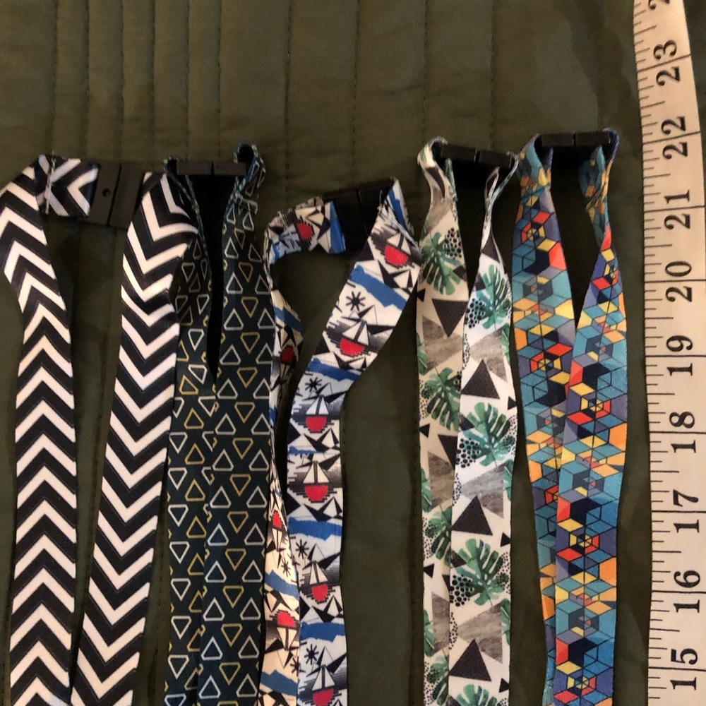 5 Colorful Patterned Lanyards - Picture 3 of 4